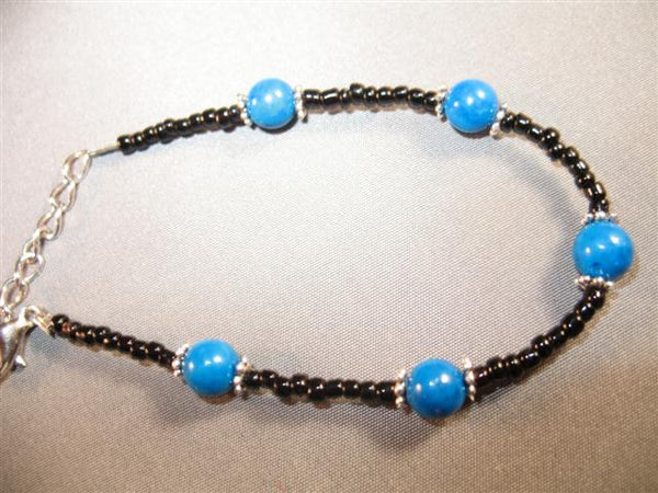 Tibet Silver Bracelet (blue beads)