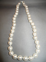 Pearl Necklace (White)
